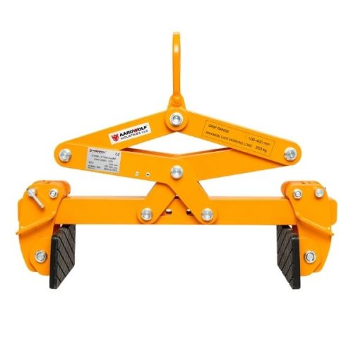 Aardwolf Versa Block Clamp 600 for lifting and moving concrete blocks, tyres, and drums