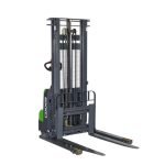 EKKO EB14CS-118Li Lithium Straddle Stacker - Imagen Gallery 2