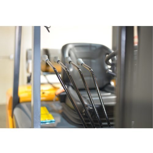 EKKO EK35LP Liquid Propane 4 Wheel Forklift - Imagen Gallery