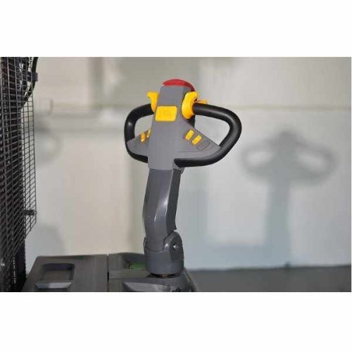EKKO EB20CS-177Li Full Powered Straddle Stacker operating handle detail