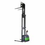 Angled view EKKO EB20CS-189Li Lithium Electric Straddle Stacker raised forks