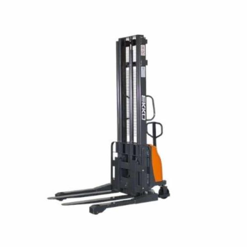 Rear view EKKO EA15A-138 Semi-Electric Straddle Stacker mast, hydraulic unit, and steering handle