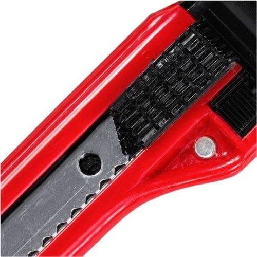 Close-up view Breakaway Knife segmented blade and handle detail