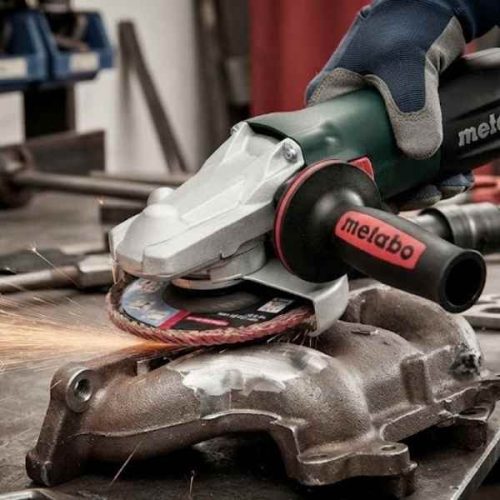 Metabo Angle Grinder Inox Plus WE 9-125 grinding and finishing a metal surface in use