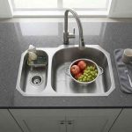 Undermount double bowl sink 18 gauge SIS-206R in use
