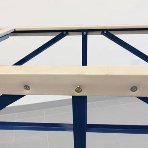 Detail view Weha 27 Work Table White Rubber Top frame and top surface