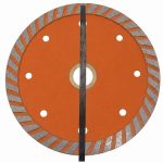 Detailed view Weha 5″x 3⁄16″ Turbo Rodding Blade diamond rim and arbor area