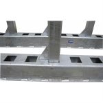 Close-up Weha Bison Slab Rack support post connection