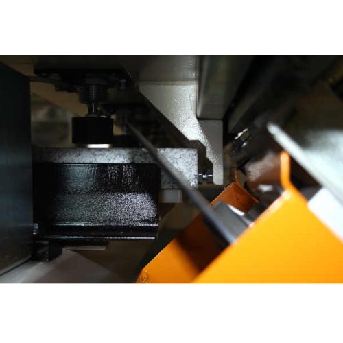 Achilli MSA 370 GQ bridge miter saw cutting marble and granite - Imagen Gallery 4