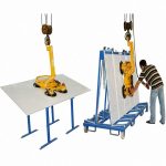 Worker using Aardwolf DC Powered Vacuum Glass Lifter ARGL-500DC