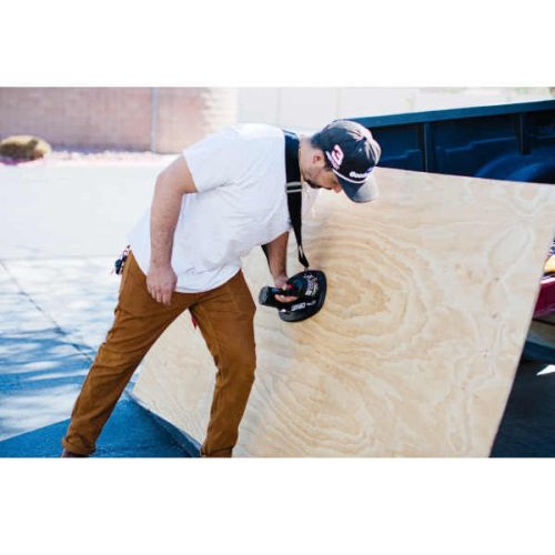 GRABO Lifting Strap shoulder accessory connected to metal anchor points for hands-free panel transport - Imagen Gallery 3